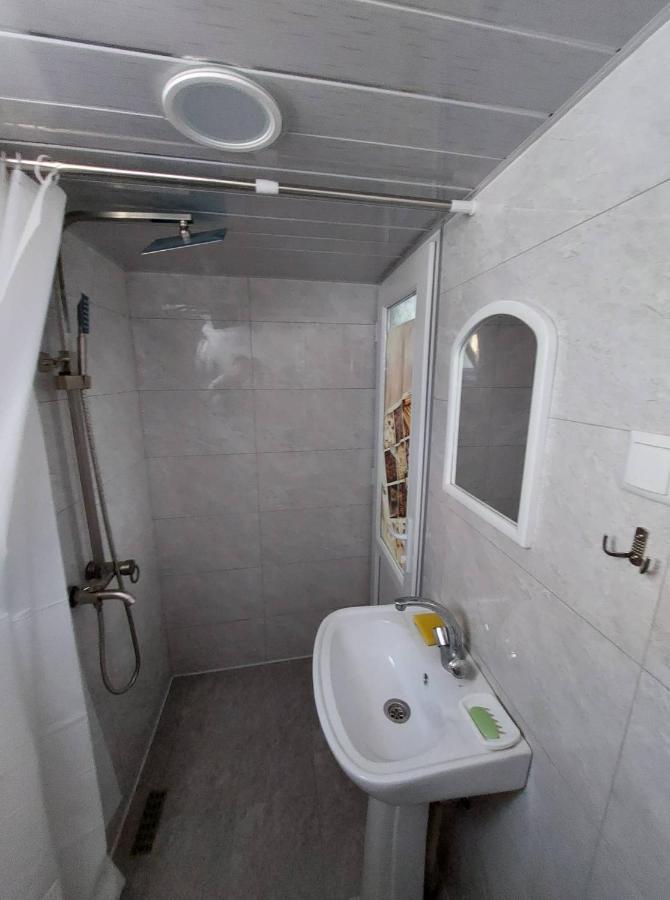 Davids Entire Place Borjomi Exterior photo